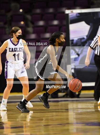Thumbnail 2 in Limon vs. Wray (CHSAA 2A State Final) photogallery.