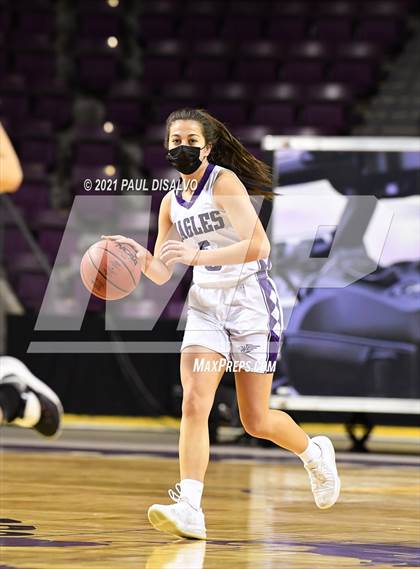Thumbnail 1 in Limon vs. Wray (CHSAA 2A State Final) photogallery.