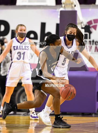 Thumbnail 2 in Limon vs. Wray (CHSAA 2A State Final) photogallery.