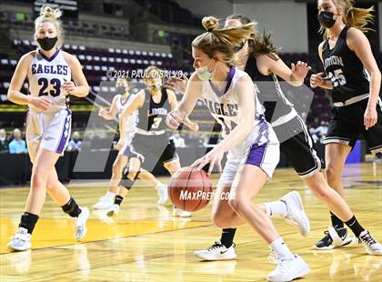 Thumbnail 3 in Limon vs. Wray (CHSAA 2A State Final) photogallery.