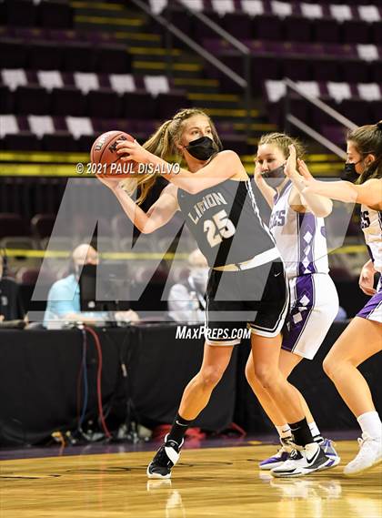 Thumbnail 2 in Limon vs. Wray (CHSAA 2A State Final) photogallery.