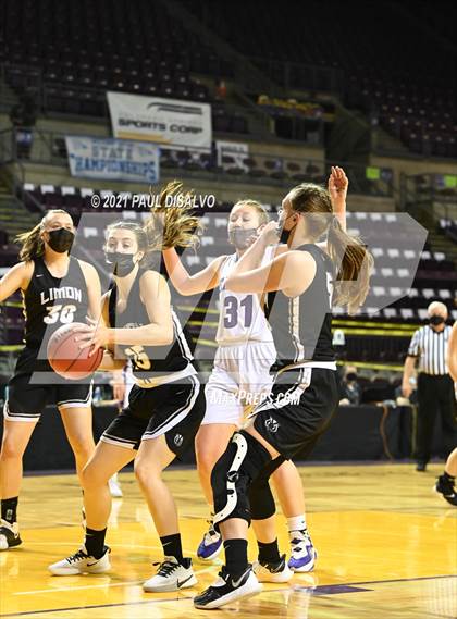 Thumbnail 1 in Limon vs. Wray (CHSAA 2A State Final) photogallery.
