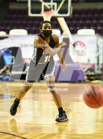 Thumbnail 3 in Limon vs. Wray (CHSAA 2A State Final) photogallery.