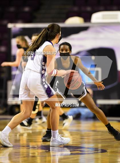 Thumbnail 2 in Limon vs. Wray (CHSAA 2A State Final) photogallery.