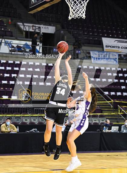 Thumbnail 2 in Limon vs. Wray (CHSAA 2A State Final) photogallery.