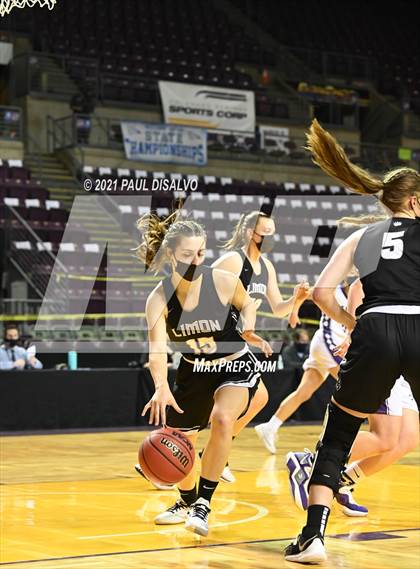 Thumbnail 3 in Limon vs. Wray (CHSAA 2A State Final) photogallery.
