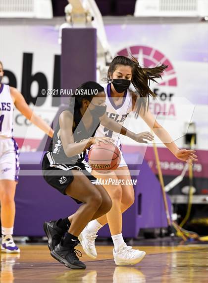 Thumbnail 3 in Limon vs. Wray (CHSAA 2A State Final) photogallery.