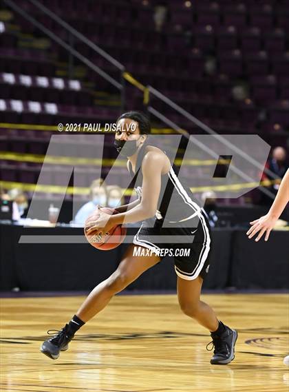 Thumbnail 1 in Limon vs. Wray (CHSAA 2A State Final) photogallery.