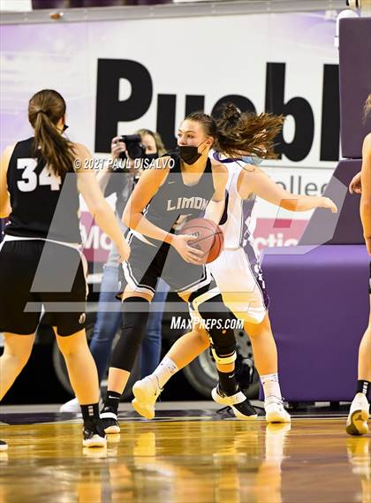 Thumbnail 1 in Limon vs. Wray (CHSAA 2A State Final) photogallery.