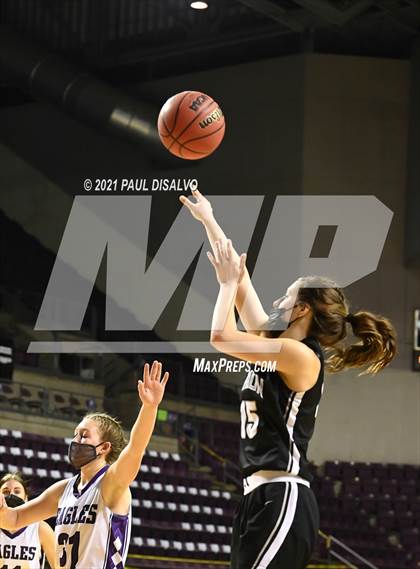 Thumbnail 3 in Limon vs. Wray (CHSAA 2A State Final) photogallery.