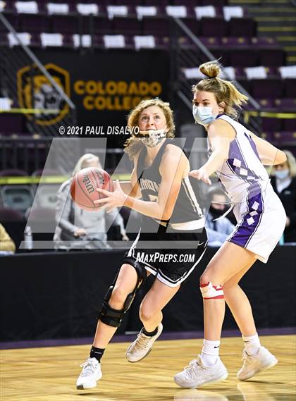Thumbnail 1 in Limon vs. Wray (CHSAA 2A State Final) photogallery.