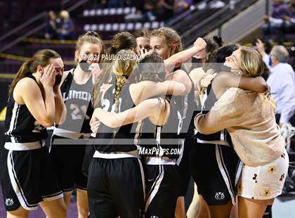 Thumbnail 2 in Limon vs. Wray (CHSAA 2A State Final) photogallery.