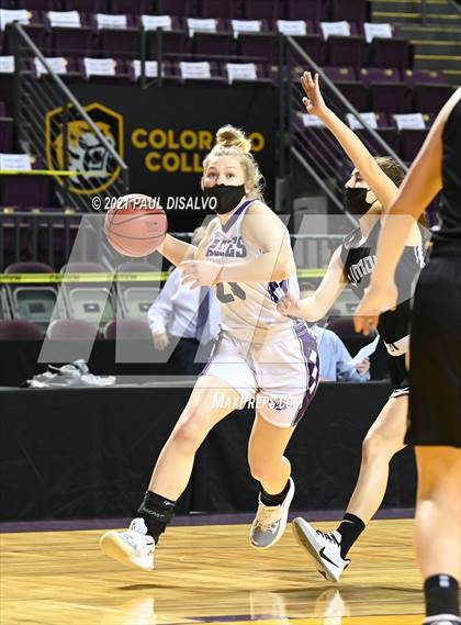 Thumbnail 2 in Limon vs. Wray (CHSAA 2A State Final) photogallery.