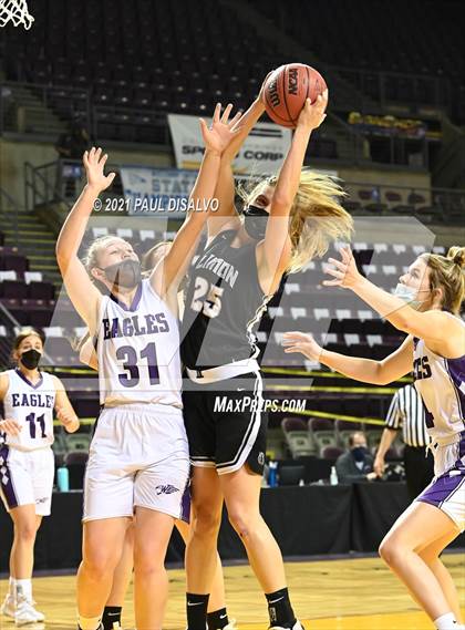 Thumbnail 3 in Limon vs. Wray (CHSAA 2A State Final) photogallery.