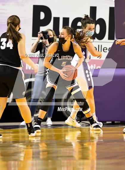 Thumbnail 2 in Limon vs. Wray (CHSAA 2A State Final) photogallery.