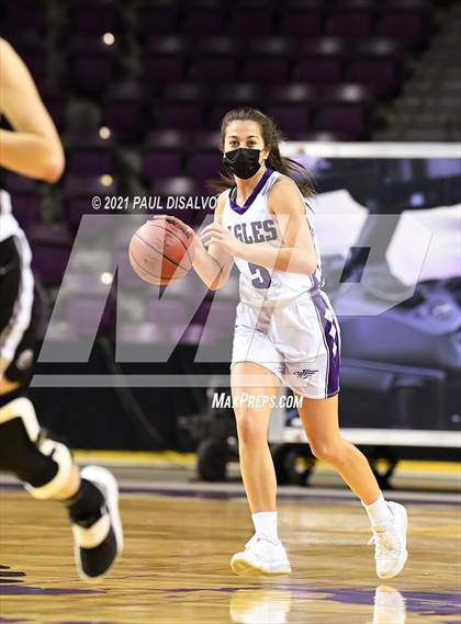 Thumbnail 3 in Limon vs. Wray (CHSAA 2A State Final) photogallery.