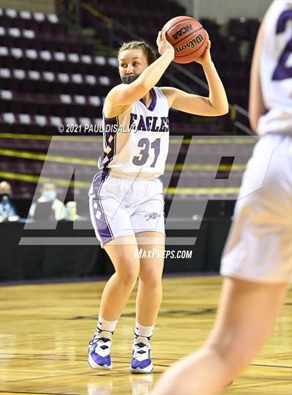 Thumbnail 2 in Limon vs. Wray (CHSAA 2A State Final) photogallery.