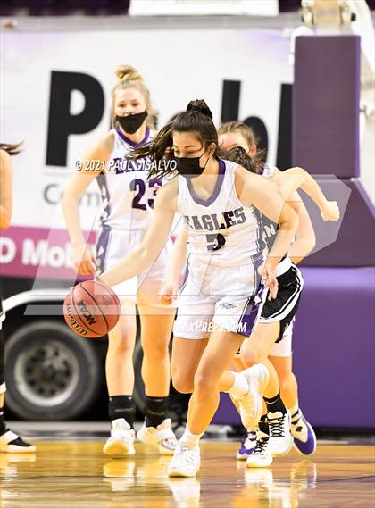 Thumbnail 3 in Limon vs. Wray (CHSAA 2A State Final) photogallery.