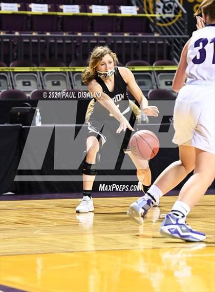Thumbnail 3 in Limon vs. Wray (CHSAA 2A State Final) photogallery.