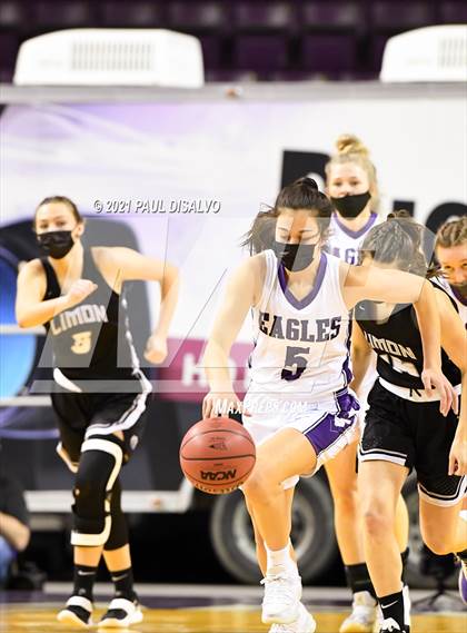 Thumbnail 1 in Limon vs. Wray (CHSAA 2A State Final) photogallery.