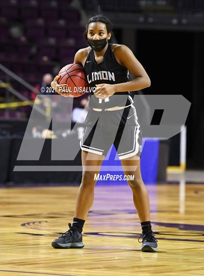 Thumbnail 2 in Limon vs. Wray (CHSAA 2A State Final) photogallery.