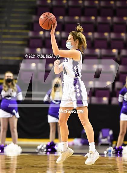 Thumbnail 3 in Limon vs. Wray (CHSAA 2A State Final) photogallery.