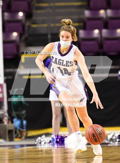 Thumbnail 1 in Limon vs. Wray (CHSAA 2A State Final) photogallery.