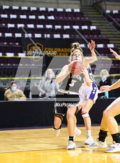Thumbnail 2 in Limon vs. Wray (CHSAA 2A State Final) photogallery.