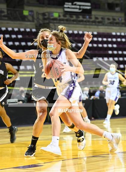 Thumbnail 1 in Limon vs. Wray (CHSAA 2A State Final) photogallery.