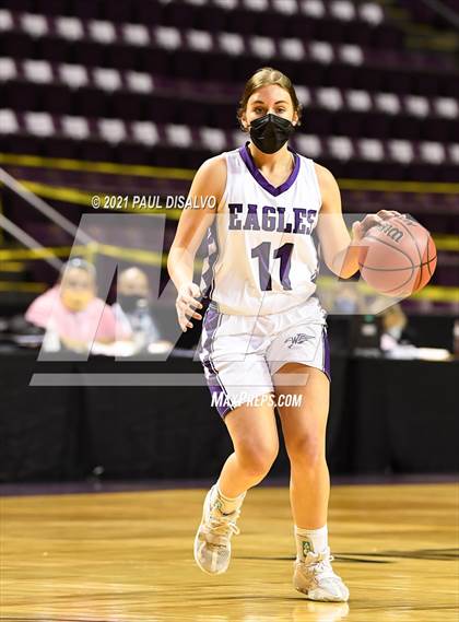 Thumbnail 2 in Limon vs. Wray (CHSAA 2A State Final) photogallery.