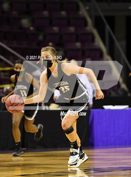 Thumbnail 1 in Limon vs. Wray (CHSAA 2A State Final) photogallery.