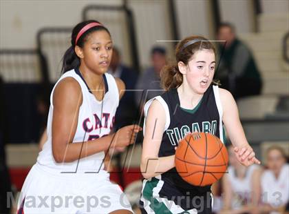 Thumbnail 1 in Westview vs Tigard (Nike Interstate Shootout) photogallery.