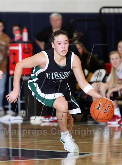 Thumbnail 1 in Westview vs Tigard (Nike Interstate Shootout) photogallery.