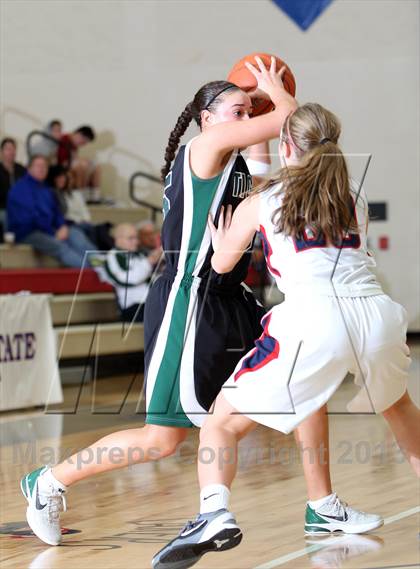 Thumbnail 3 in Westview vs Tigard (Nike Interstate Shootout) photogallery.