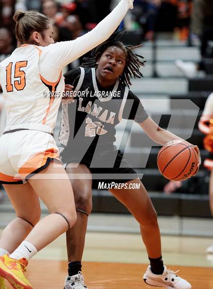 Thumbnail 3 in Lamar vs Haltom photogallery.