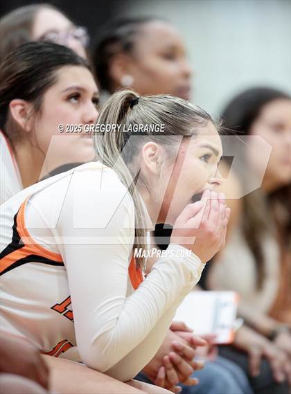 Thumbnail 1 in Lamar vs Haltom photogallery.