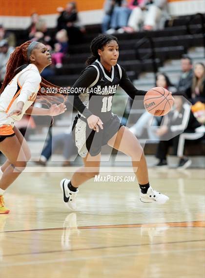 Thumbnail 2 in Lamar vs Haltom photogallery.
