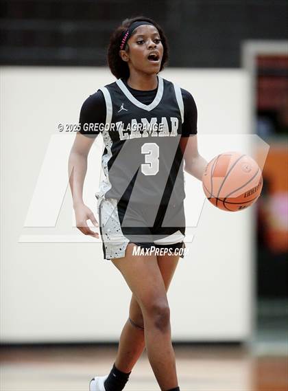 Thumbnail 2 in Lamar vs Haltom photogallery.