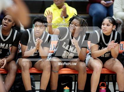 Thumbnail 3 in Lamar vs Haltom photogallery.