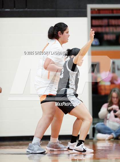 Thumbnail 1 in Lamar vs Haltom photogallery.