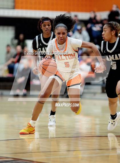 Thumbnail 3 in Lamar vs Haltom photogallery.