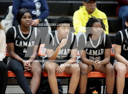 Thumbnail 1 in Lamar vs Haltom photogallery.