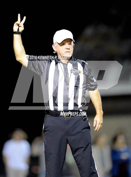 Thumbnail 1 in Jennings @ Brusly (LHSAA Class 3A 2nd Round) photogallery.