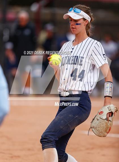 Thumbnail 2 in Fossil Ridge vs Columbine (CHSAA 5A semifinal) photogallery.