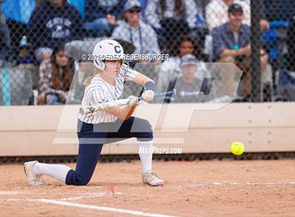 Thumbnail 3 in Fossil Ridge vs Columbine (CHSAA 5A semifinal) photogallery.
