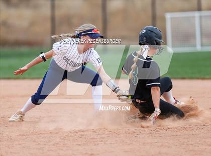 Thumbnail 2 in Fossil Ridge vs Columbine (CHSAA 5A semifinal) photogallery.