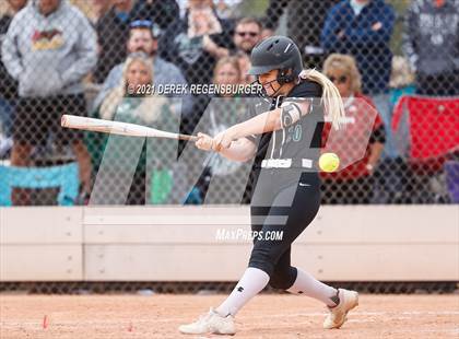 Thumbnail 3 in Fossil Ridge vs Columbine (CHSAA 5A semifinal) photogallery.