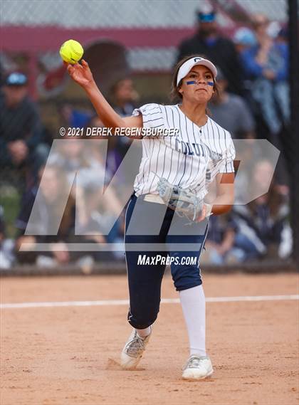 Thumbnail 2 in Fossil Ridge vs Columbine (CHSAA 5A semifinal) photogallery.