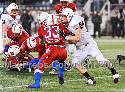 Thumbnail 3 in Reading Memorial vs. Natick (MIAA Division II East Final) photogallery.