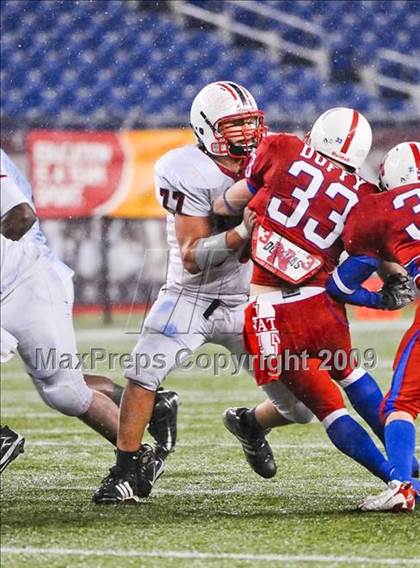 Thumbnail 2 in Reading Memorial vs. Natick (MIAA Division II East Final) photogallery.